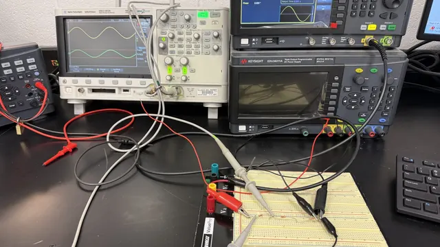 Analog electronics lab bench